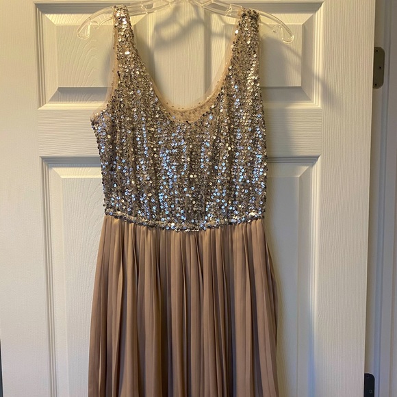 BB Dakota sequined and pleated party dress - Picture 1 of 4